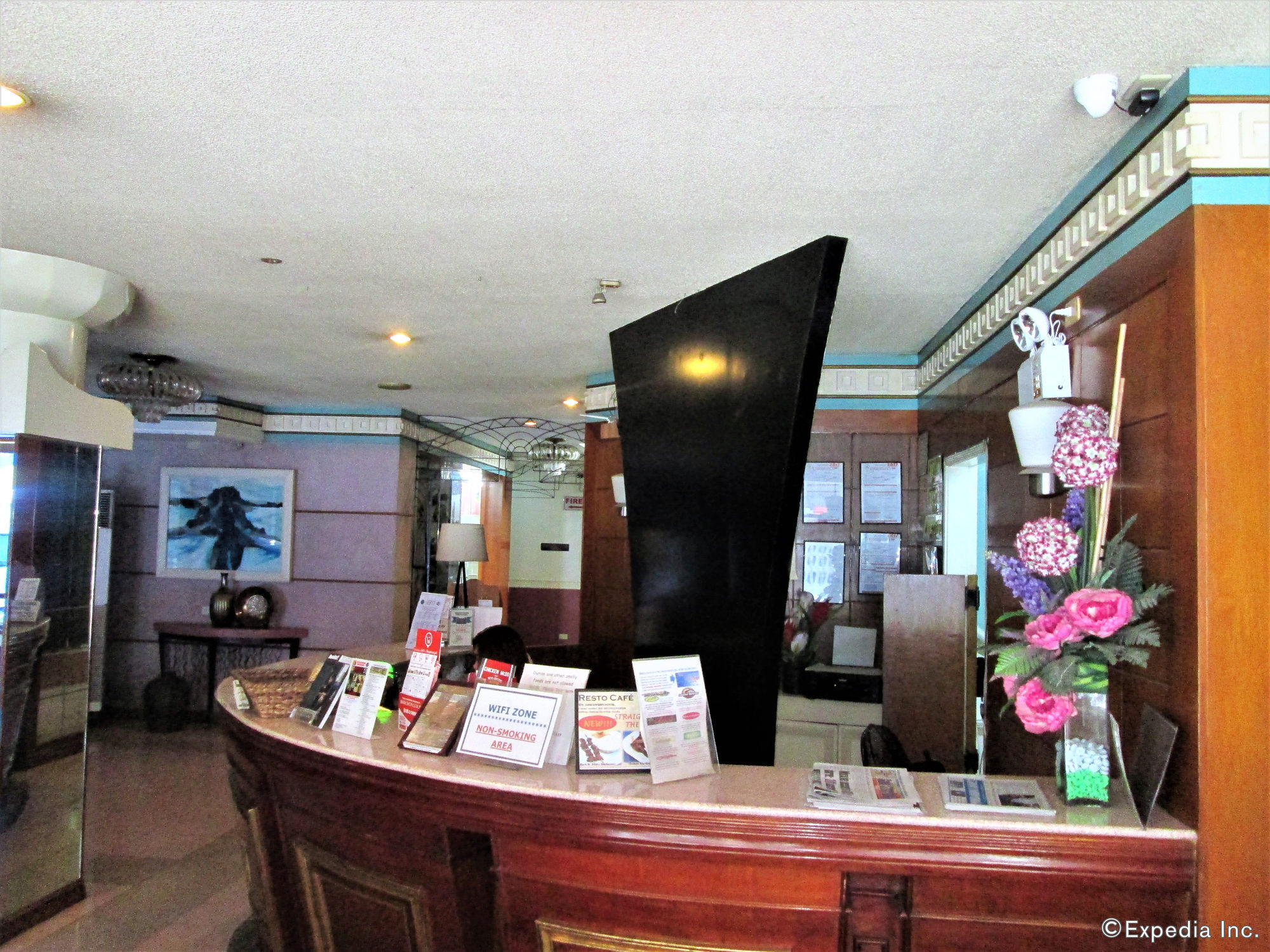 Discovery Hotel And Restaurant Cagayan de Oro Ngoại thất bức ảnh